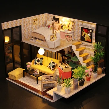 Roombox дървена куклена къща ръчно изработени DIY мини къща, таванско помещение куклени къщи лека мебели за дома, подарък за Рожден Ден занаяти момчета момичета детски играчки