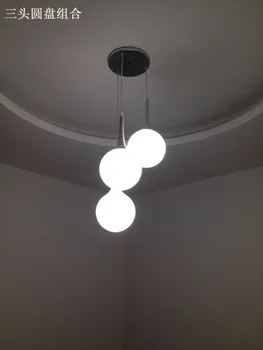 Модерен минималистичен полилей стълби с въртящи дълга вила полилеи двойна творчески ресторант личност стъклени топчета доведе светлина