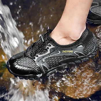 Плажната бързосъхнеща водна обувки мъжете лято унисекс меки чехли на обувките е дишаща трекинг туризъм обувки нескользящие гмуркане и плуване маратонки