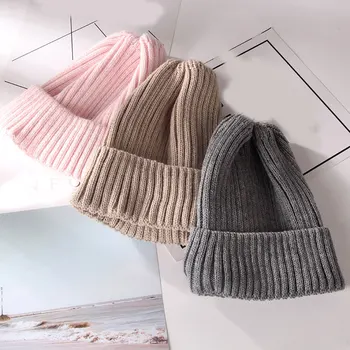 Унисекс плътен цвят Плетене на една кука възли заостренная шапка зимата на топло провиснал ежедневни Шапчица ски шапка жени мъже ярки цветни шапки, дамски шапка