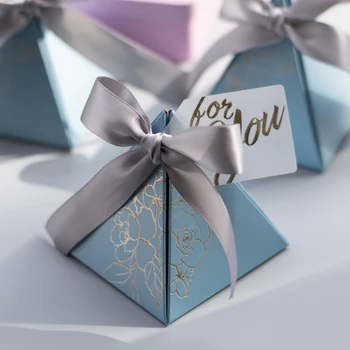 Триъгълна пирамида кутия бонбони сватбени сувенири и подарък кутия хартиена кутия опаковка за сватбена украса бебе душ празнични атрибути
